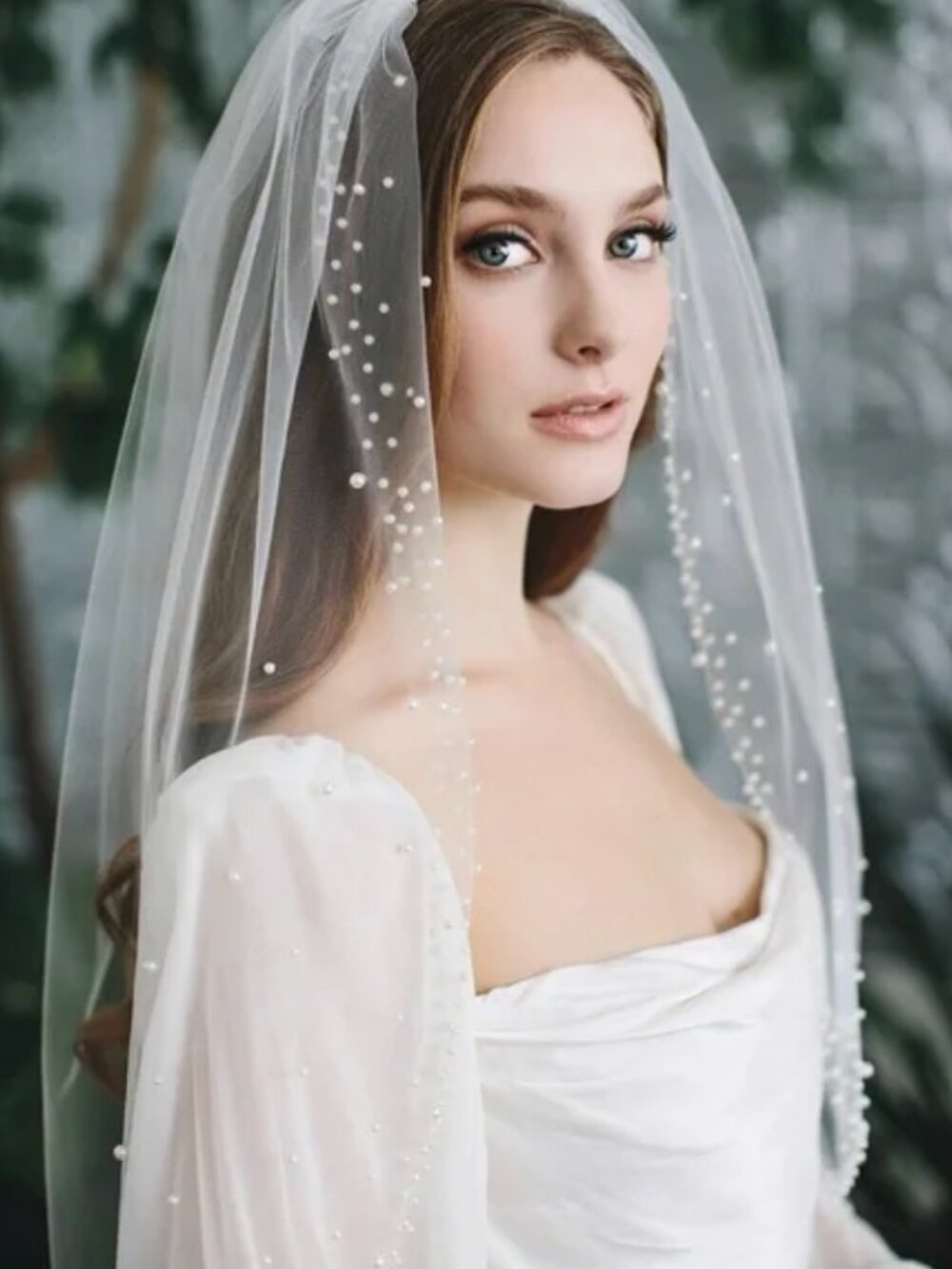 Short Pearl Beaded Wedding Veil